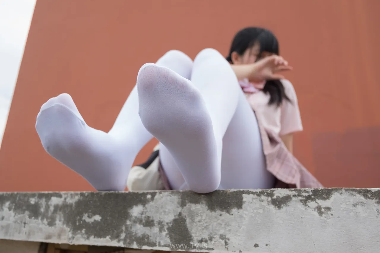 森萝财团 BETA-001 高中生的户外白丝